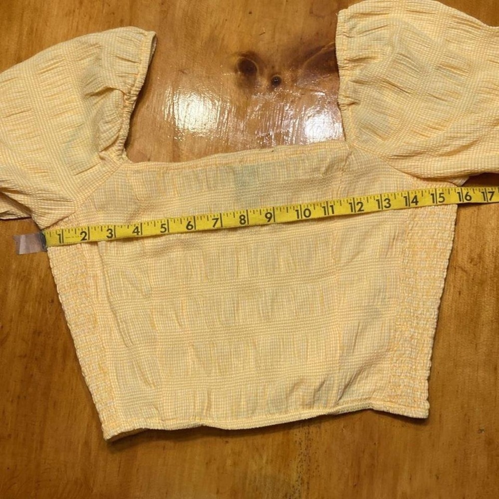 Forever 21 Cottagecore Yellow Gingham Smocked Puff Sleeve Crop Top Honeycore - Picture 5 of 7